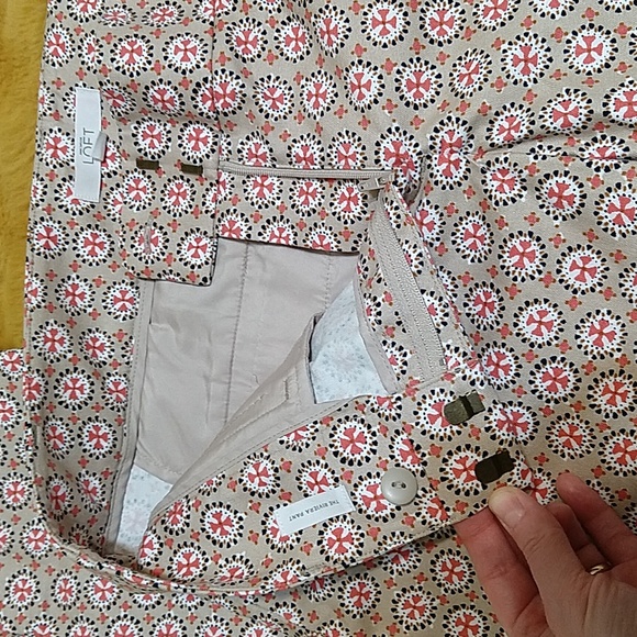 LOFT Cropped Pants - Picture 8 of 14